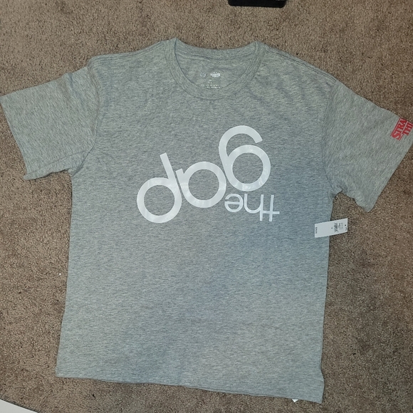 GAP Other - The gap Stranger things gray t shirt unisex sz. 12
